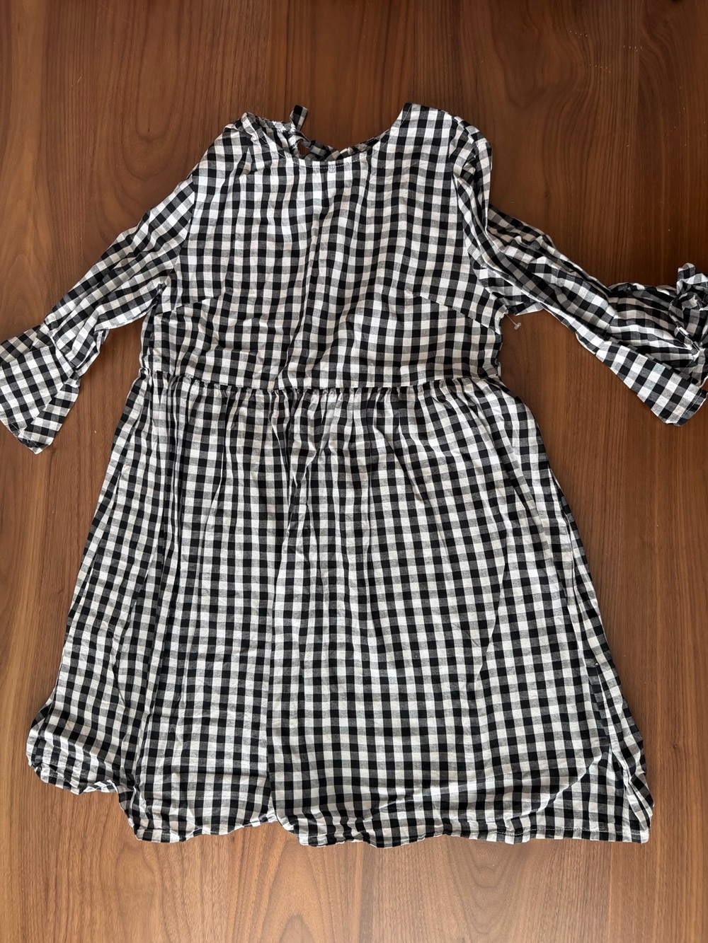 SHEIN Black and White Gingham Tie-Sleeve Dress